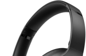 Bose QuietComfort Bluetooth Headphones, Wireless Headphones, Over Ear Noise Cancelling Headphones with Mic, Up To 24 Hours of Battery Life, Black