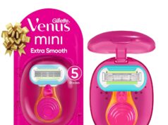 Gillette Venus Extra Smooth On The Go Women’s Razor Handle + 1 Blade Refill + 1 Travel Case, Holiday Gifts and Stocking Stuffers for Women