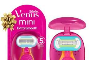 Gillette Venus Extra Smooth On The Go Women’s Razor Handle + 1 Blade Refill + 1 Travel Case, Holiday Gifts and Stocking Stuffers for Women