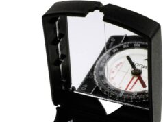 SUUNTO MCB: Simple sighting mirror compass that floats